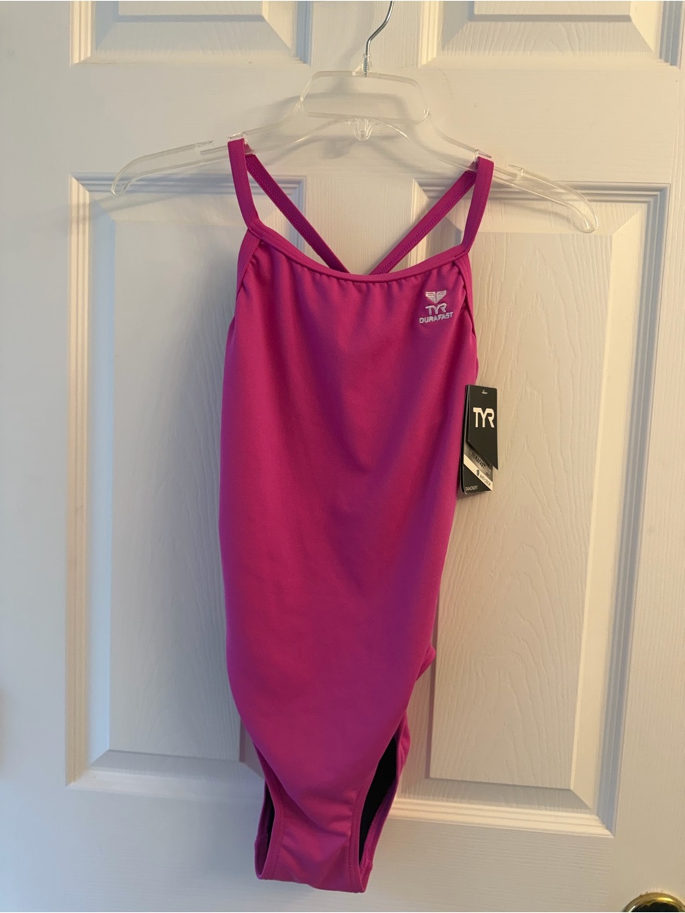 TYR Women’s/Girls Pink One-Piece Swimsuit-Size 34 Durafast NWT